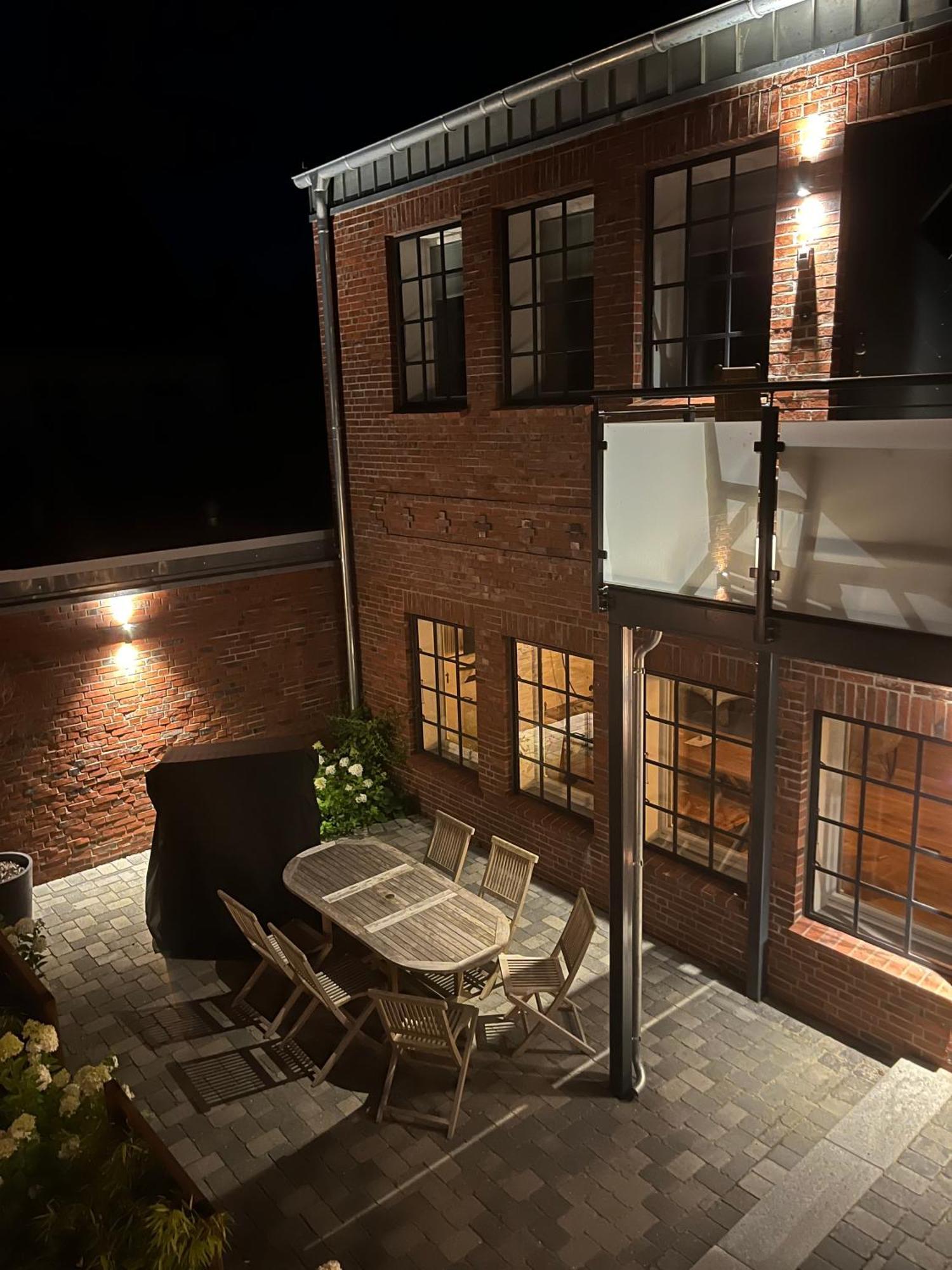 Loftwohnung 2 Simmerdeis An Der Gracht Friedrichstadt Ngoại thất bức ảnh